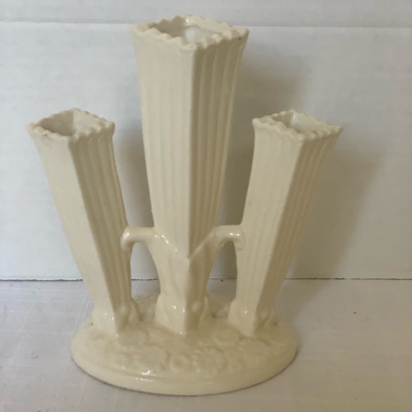 Source Unknown Other - VINTAGE JAPANESE VASE | Fluted Edged Three Finger Vase with Floral Motifs